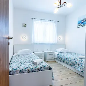 Apartament Nina, Maslenica